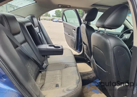 2009 Mercury Milan Premier z USA, uszkodzony, nr VIN 3MEHM08129R607274